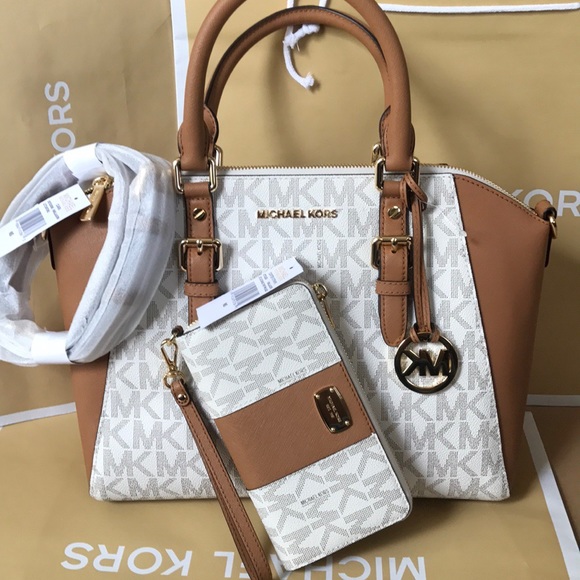 Michael Kors Handbags - 💦🌻mk Satchel set🌻crossbody/Ciara bag & wallet